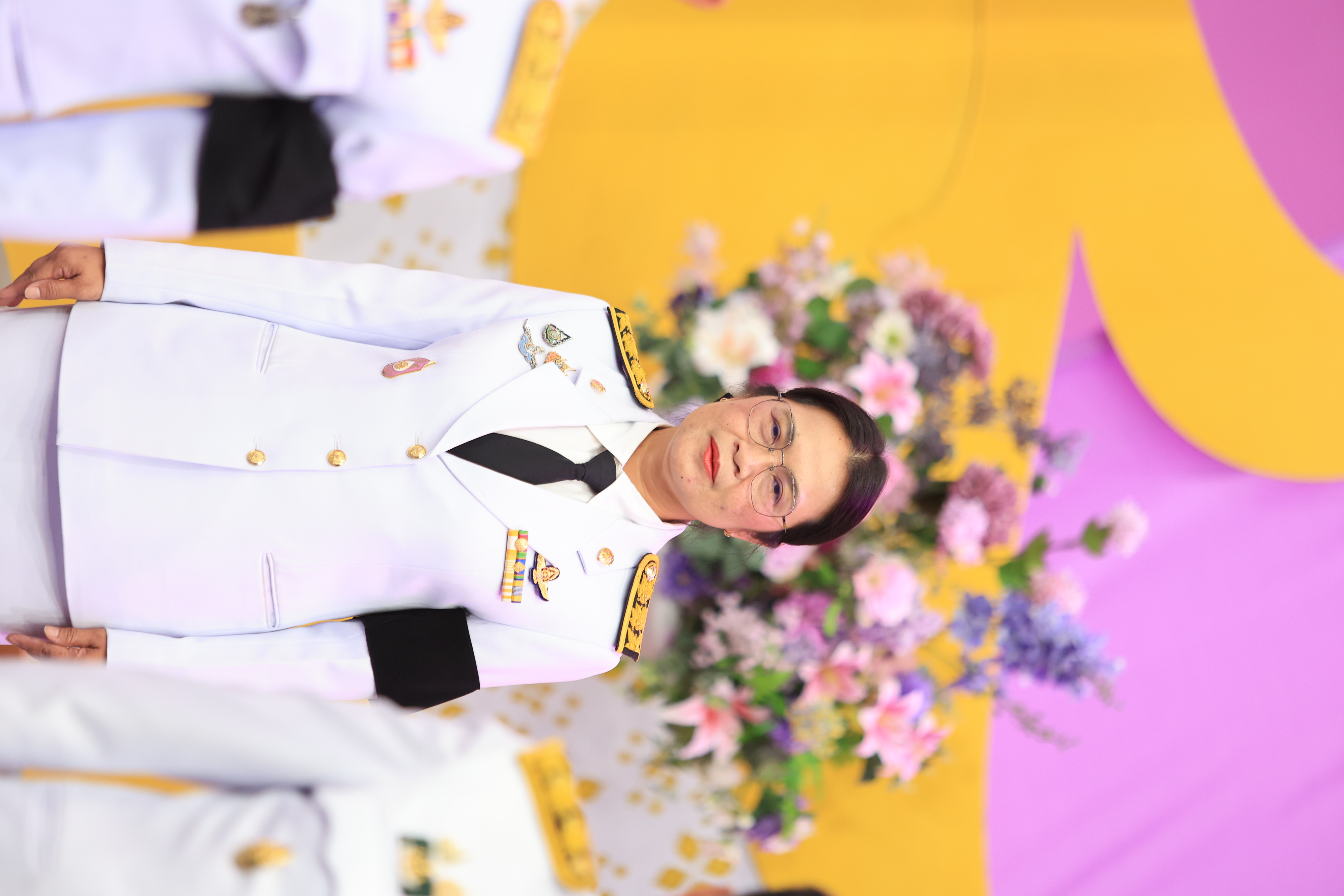 title - คณะผู้บริหาร ส.ป.ก. บันทึกเทปถวายพระพรชัยมงคล สมเด็จพระนางเจ้าสุทิดา พัชรสุธาพิมลลักษณ พระบรมราชินี เนื่องในโอกาสวันเฉลิมพระชนมพรรษา 48 พรรษา